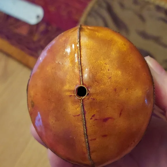 Bee hive with flowery holder - Picture 9 of 9